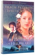 The Pattern of Her Heart (#03 in Lights Of Lowell Series) Paperback
